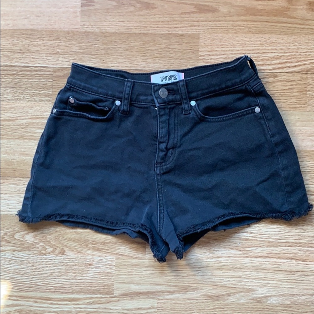 PINK HIGH WAISTED BLACK SHORTS